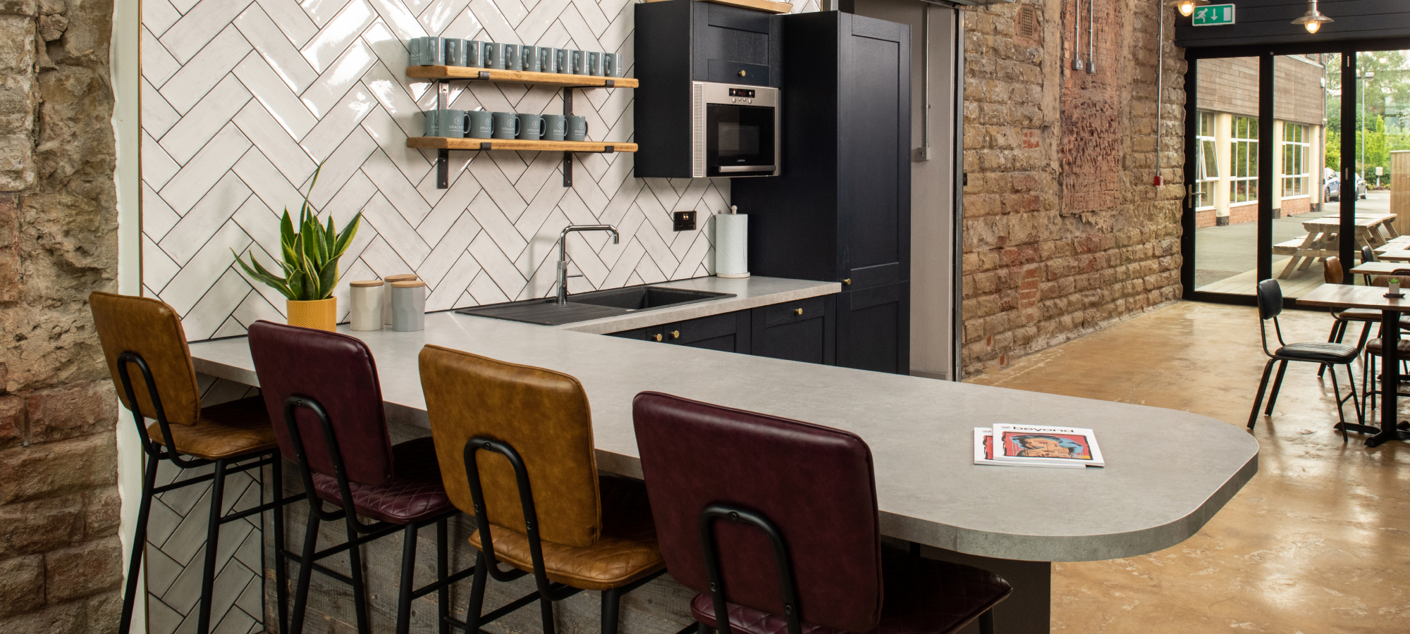 Bracken Workspace Plus 